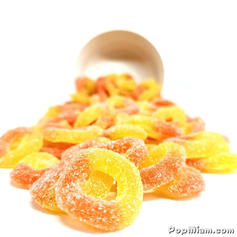Illustration Anneaux Bicolores Goût Pêche Sucrés